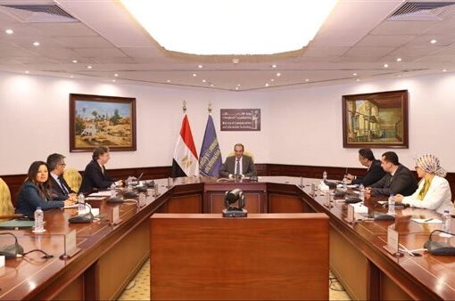 وزير الاتصالات يبحث مع ممثل برنامج الأمم المتحدة الإنمائي مشروعات التعاون المشترك