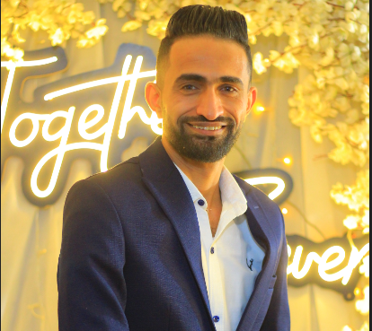 “تمويل” يهنئ الزميل عمرو إبراهيم بمناسبة خطوبته