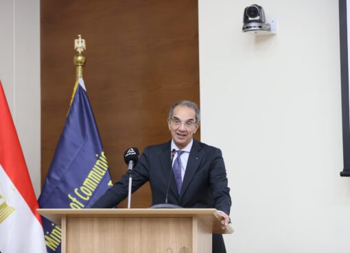 وزير الاتصالات يشهد تخريج أول دفعة من برنامج “Android Automotive” لتطوير برمجيات السيارات