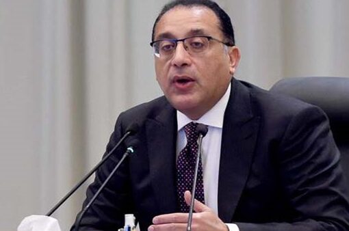 رئيس الوزراء يستعرض خطة تطوير مستشفيات قصر العينى.. وتوسعات جامعة حلوان