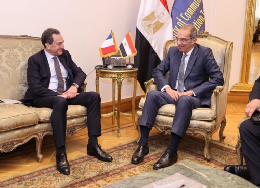 وزير الاتصالات يبحث مع سفير فرنسا التعاون المشترك بين البلدين