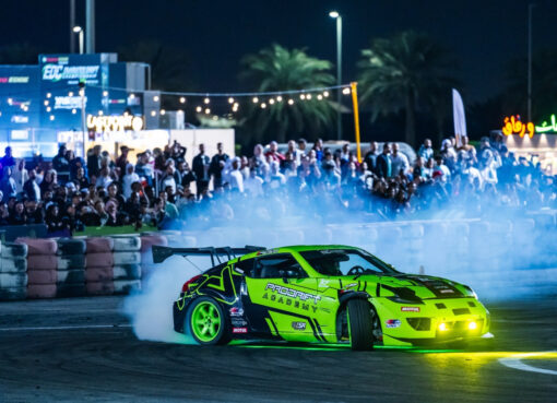 بطولة الإمارات للدريفت تعود في جولتها الثالثة بأجوائها الحافلة بالتشويق والترفيه إلى حلبة مرسى ياس