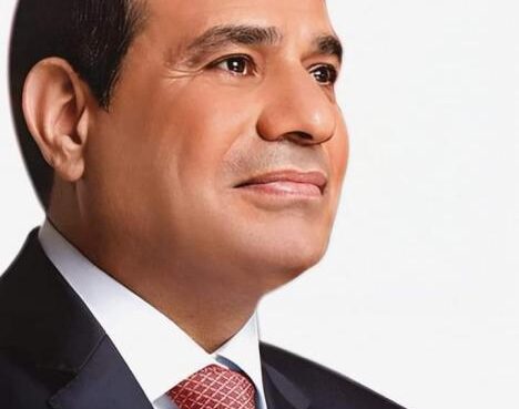 الرئيس يهنئ المصريين برمضان: أدعو الله أن يحقق الرخاء لشعبنا