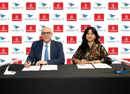 طيران الإمارات توسّع شراكتها مع جارودا إندونيسيا لتقديم مزايا متبادلة لبرامج الولاء