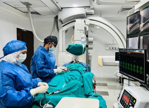 رئيس هيئة الرعاية الصحية يعلن إجراء 700 ألف عملية وجراحة في المنشآت الصحية التابعة للهيئة بمحافظات التأمين الصحي الشامل