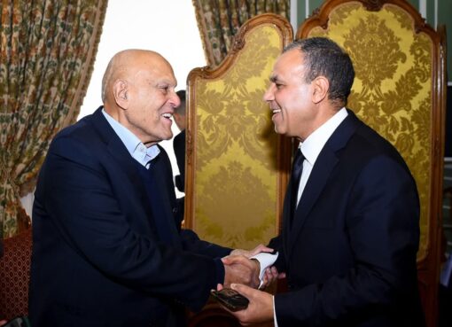 وزير الخارجية والهجرة يستقبل الجراح العالمي الدكتور مجدي يعقوب