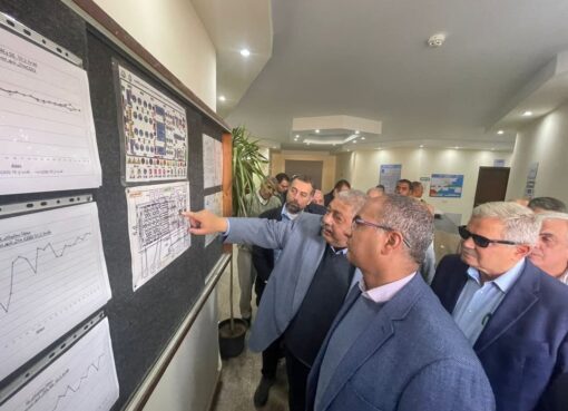 نائب وزير الإسكان يقوم بجولة موسعة لمتابعة سير العمل بمنظومة مياه الشرب والصرف الصحي بالقاهرة