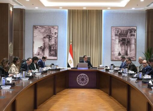 رئيس الوزراء يتابع جهود تحسين مناخ الاستثمار وجذب المستثمرين