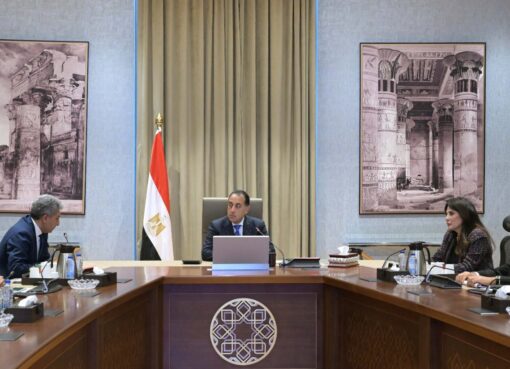 رئيس الوزراء يلتقي أعضاء اللجنة الاستشارية لتطوير السياحة المصرية