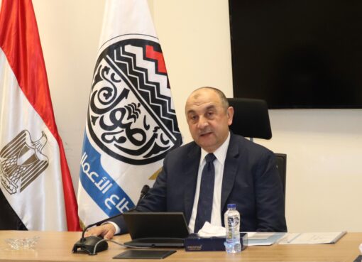 وزير قطاع الأعمال العام يجتمع برؤساء الشركات القابضة لمتابعة تنفيذ خطط العمل ومشروعات التطوير