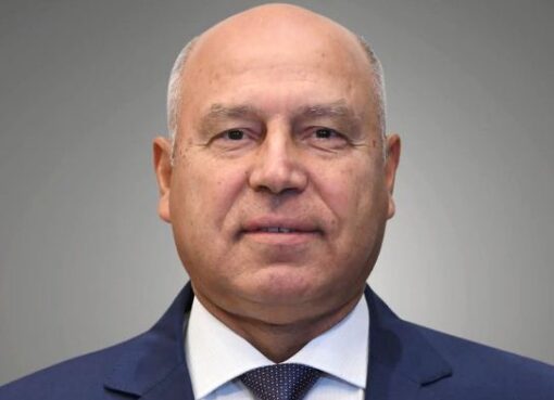 وزير الصناعة يلتقي مع المستثمرين بمحافظة الإسماعيلية لحل مشكلاتهم غدًا