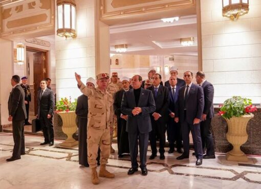 الرئيس عبد الفتاح السيسي يقوم بزيارة مسجد السيدة نفيسة (رضي الله عنها)