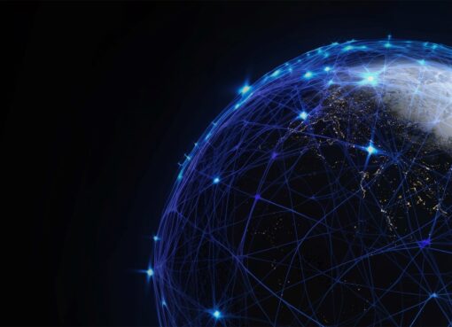 إريكسون، وكوالكوم، وتاليس ألينيا سبيس تحققان إنجازاً بارزاً في مجال الاتصال الفضائي