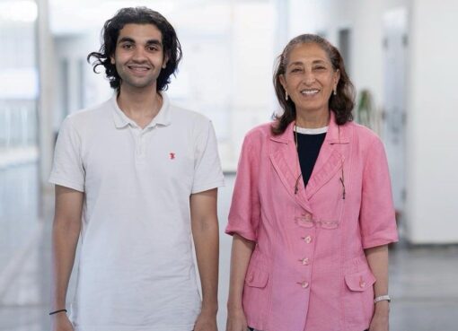الدكتورة ريم بهجت رئيس جامعة مصر للمعلوماتية: تليفر للإدارة باوتاوا كندا تكرم طالبنا المتفوق مهند شعبان