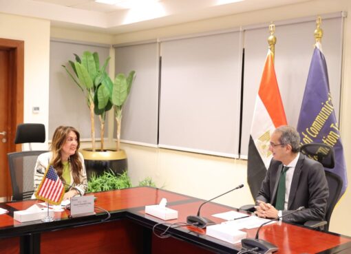 تعاون بين مصر وامريكا لجذب مزيد من الاستثمارات الاجنبية بقطاع الاتصالات وزير الاتصالات