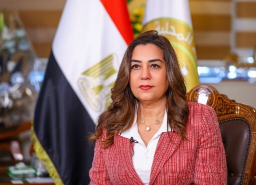وزيرة التنمية المحلية تتابع مع السادة المحافظين إجراءات تحديد أسعار تعريفة الركوب الجديدة لسيارات الأجرة بنطاق المحافظات