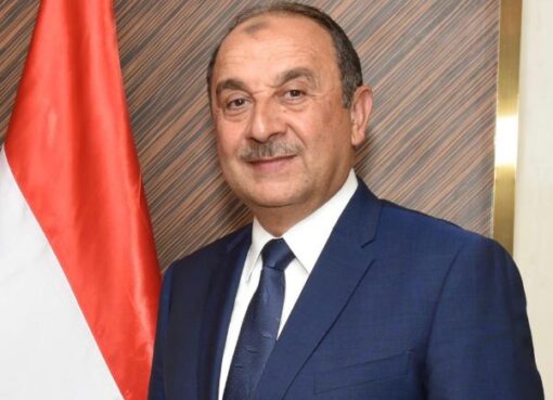 وزير قطاع الأعمال العام يهنئ العاملين بالمصانع والشركات التابعة للوزارة بمناسبة عيد العمال
