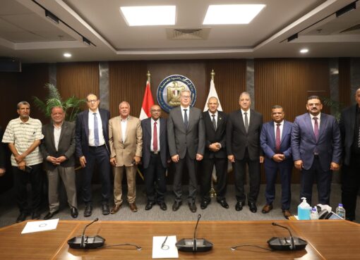 وزير البترول يفتح أبواب الحوار مع عمال التعدين ويطلق دعوة للمشاركة في بناء القطاع