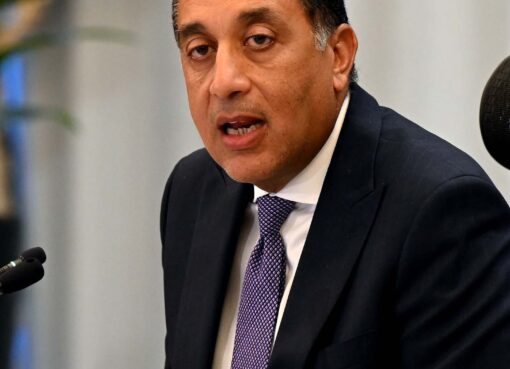 رئيس الوزراء يستعرض تقريرًا حول موقف تقديم خدمات الشهر العقاري من خلال المنافذ البريدية