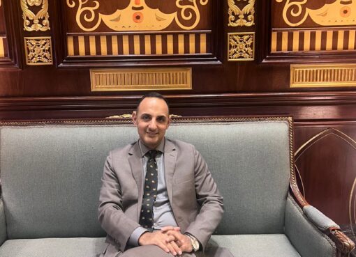 عبد الوهاب: السماح الكامل بالتعامل باليوان يُعزز السيادة الاقتصادية ويفتح أبواب استثمارية جديدة مع الصين