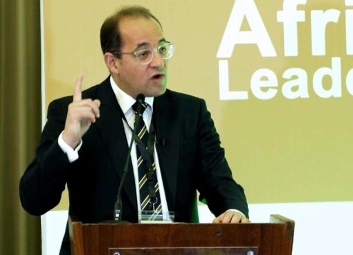 كجوك لقمة أفريقيا بلندن بعد فوزه بجائزة أفضل وزير مالية بالقارة السمراء