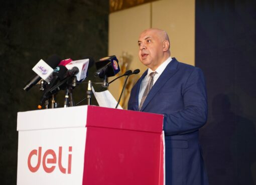 على مساحة 160 ألف متر مربع “ديلي الصينية” تضخ 200 مليون دولار لإنشاء أكبر مصنع للأدوات المكتبية في الشرق الأوسط