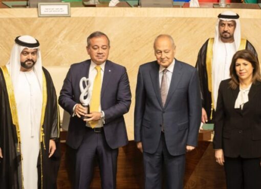 محمد على، الرئيس التنفيذى والعضو المنتدب لمصرف «أبو ظبى الإسلامى - مصر ADIB-Egypt»