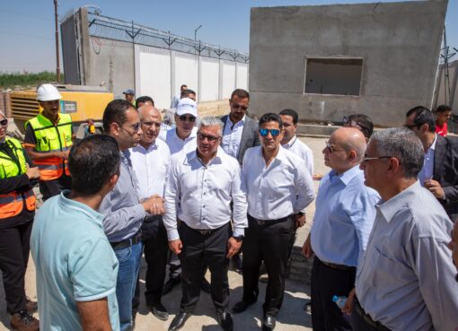 رئيس اقتصادية قناة السويس في جولة تفقدية بـ “القنطرة غرب” لمتابعة مستجدات البنية التحتية والمرافق والمصانع الجاري إنشائها