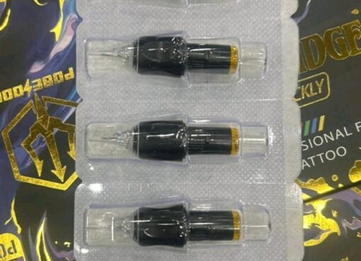 جمارك مطار القاهرة تضبط ٨ محاولات تهرب جمركى لكمية من المواد المخدرة والأسلحة البيضاء ومستحضرات التجميل والبضائع المتنوعة