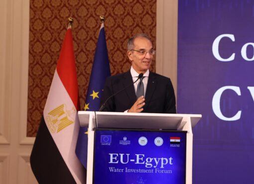 وزير الاتصالات: استثمارات الدولة في تأهيل بنية الذكاء الاصطناعي تبلغ 3.3 مليار دولار وزير الاتصالات د.عمرو طلعت